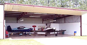 hangar#16.jpg (22605 bytes)