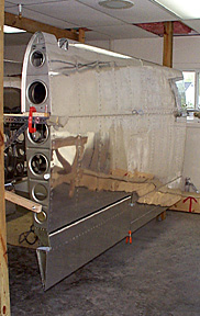 wing-101.jpg (35687 bytes)