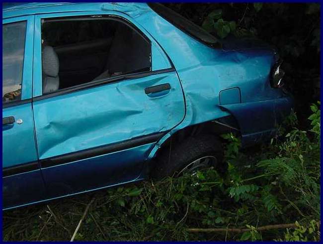 cayman-car-wreckQ.JPG