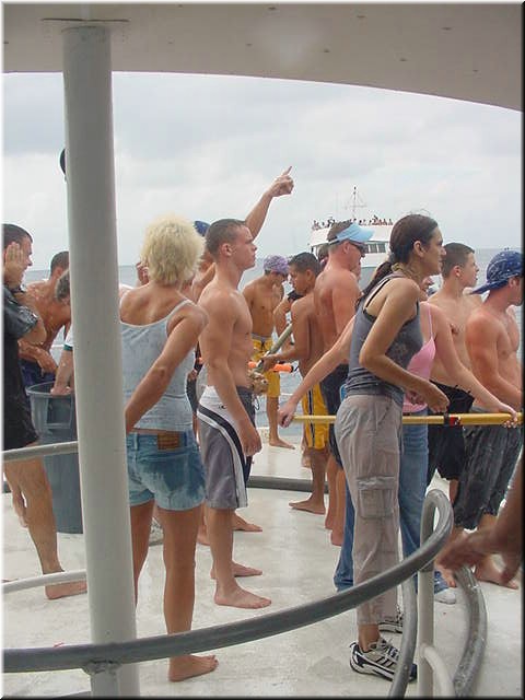 harbour-wars2003-18.jpg