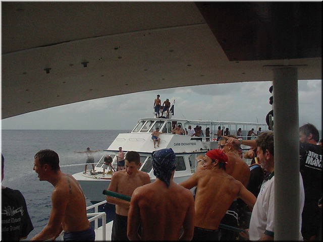 harbour-wars2003-21.jpg