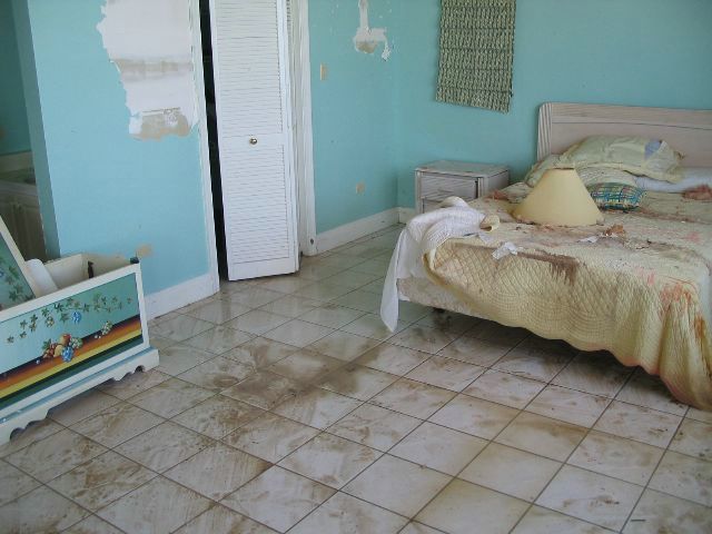CaymanChillin-cleanup01.JPG