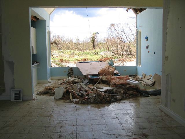 CaymanChillin-cleanup04.JPG