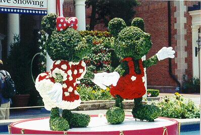 Minnie and Mickey Topiary