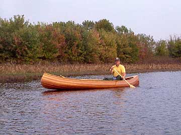 canoe-8.jpg (25869 bytes)
